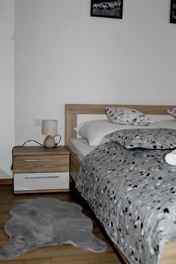 Apartament Perelka Przy Krupowkach Закопане Экстерьер фото
